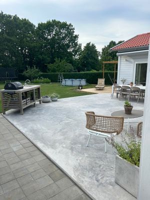 Nyrenoverad villa nära havet - Bild 13