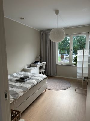 Nyrenoverad villa nära havet - Bild 10