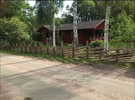 Charmig familjestuga nära sjön Bolmen - Bild 10