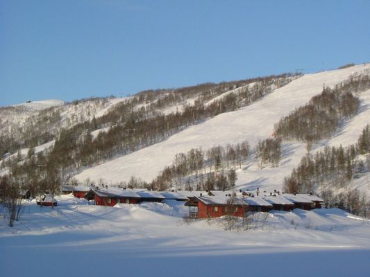 Hyr denna stuga i  på 61 m². 7-8 sängplatser. Pris ej tillgängligt. Se bilder och tillgänglighet här.