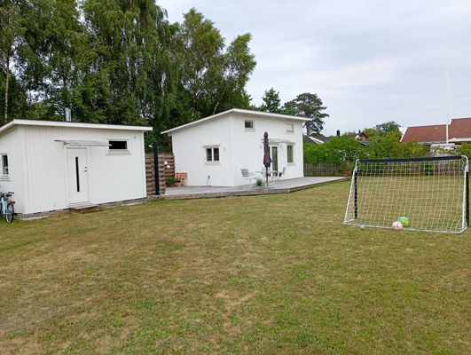 Stor och modern familjevilla i hjärtat av byn. - Bild 16