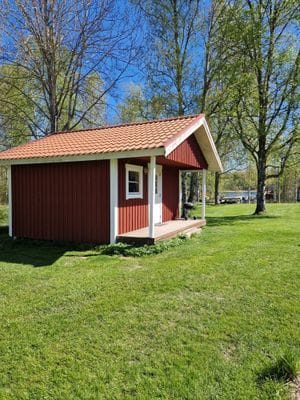 Hyr denna stuga i Askersund på 0 m². 4-6 sängplatser. Från 2 500 kr per vecka. Se bilder och tillgänglighet här.