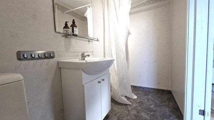 Stuga nära hav & natur på Tjörn | SE09143 - Bild 8