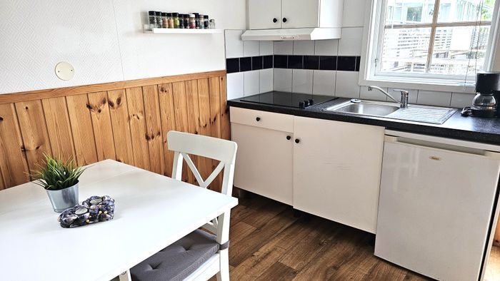 Stuga nära hav & natur på Tjörn | SE09143 - Bild 7