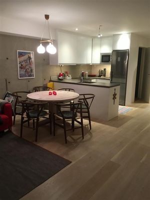 Hyr denna stuga i Åre på 60 m². 7-9 sängplatser. Pris ej tillgängligt. Se bilder och tillgänglighet här.