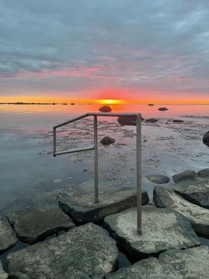 Hyr denna stuga i Halmstad på 42 m². 4-6 sängplatser. Från 8 000 kr per vecka. Se bilder och tillgänglighet här.