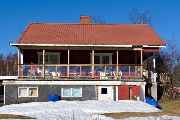 Stort hus nära Kungsberget och natur