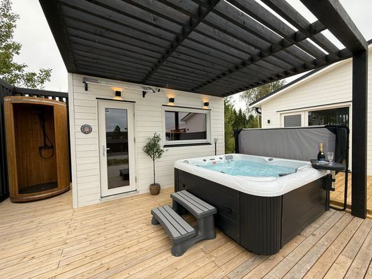 Lyxig Stuga med sjöutsikt, spa anläggning - Bild 7