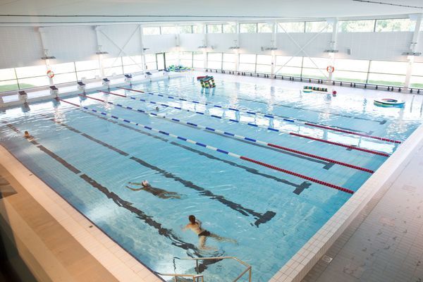 3,8km från stugan, Medley Tyresö Aquarena
