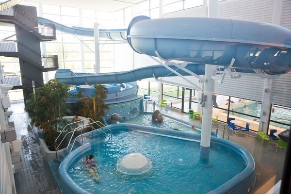 3,8km från stugan, Medley Tyresö Aquarena