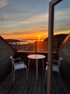 Hyr denna stuga i Lysekil på 100 m². 7-8 sängplatser. Från 29 000 kr per vecka. Se bilder och tillgänglighet här.