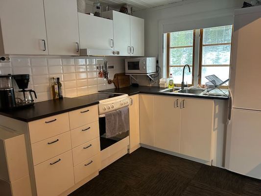 Familjevänlig stuga nära sjö och skidspår - Bild 6