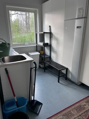Hyr denna stuga i Örebro på 200 m². 10 sängplatser. Från 6 000 kr per vecka. Se bilder och tillgänglighet här.