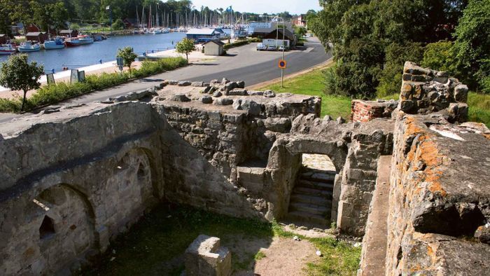 Ruinen i Åhus 1,5km