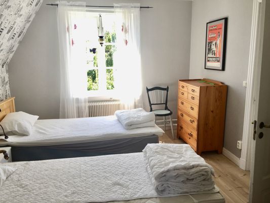 Stor villa centralt i Visby - Bild 8