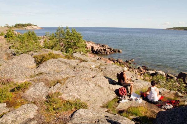 Modernt havsnära hus med bastu i Grisslehamn. - Bild 12