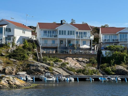 Toppskick i söderläge vid havet