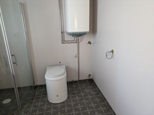 VILLA PÅ LANDET UTANFÖR HÄLLESTAD I ÖSTERGÖTLAND - Bild 23