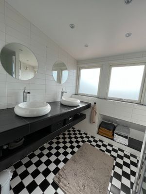 Bild 3 på Villa med havsutsikt mitt i stan