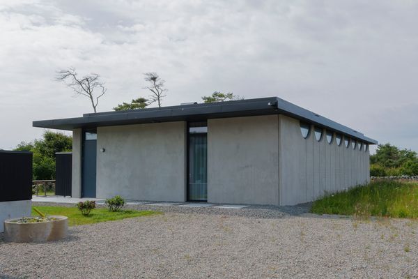 Hyr denna stuga i Falkenberg på 105 m². 8-10 sängplatser. 29 000 - 39 500 kr per vecka. Se bilder och tillgänglighet här.