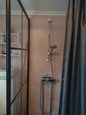 Mys i stuga  med fin natur vid sjö och skog - Bild 6