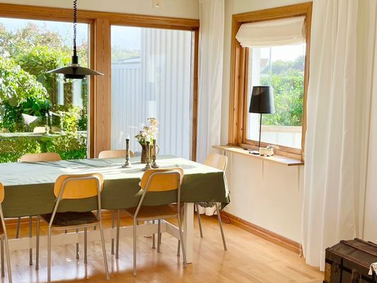 Villa Svea – Ljus & rymlig övilla nära Göteborg