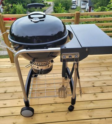 Kolgrill från Weber (grillkol ingår ej)