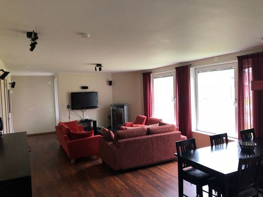 Hyr denna stuga i Åre på 92 m². 6-7 sängplatser. Från 12 000 kr per vecka. Se bilder och tillgänglighet här.