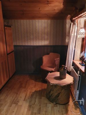 Mysig fjällstuga i Grövelsjön med murad eldstad - Bild 11