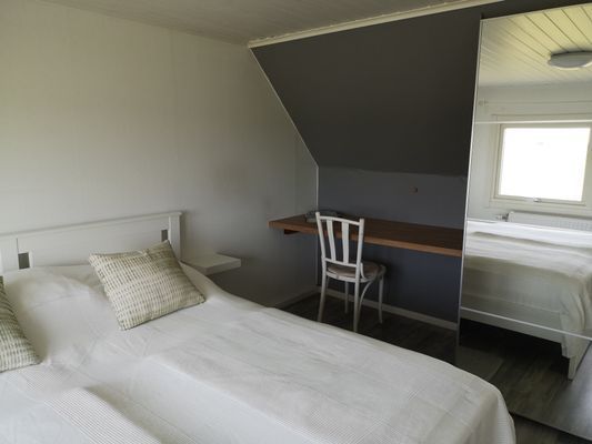 Del i 4-längad skånegård i hjärtat av Österlen