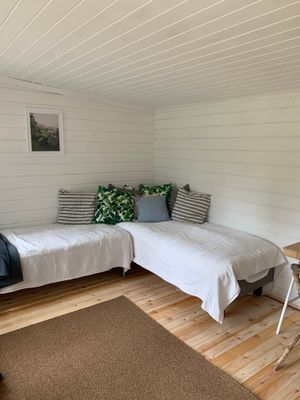 Underbar stuga nära skog, sjö och hav - Bild 20
