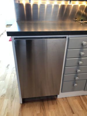 Diskmaskin. Entimmesprogrammet använder vi innan avresa så vi hinner plocka ur diskmaskinen