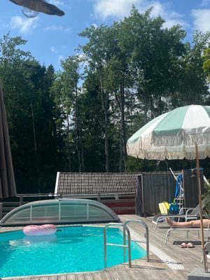 Lantlig torpidyll med saltvattenpool - Bild 9