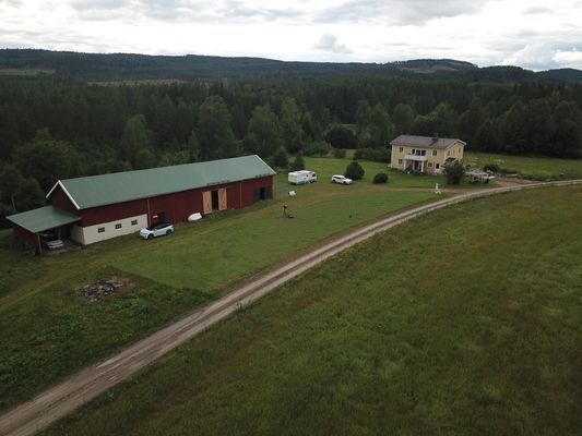 Bo på gård i Värmland
