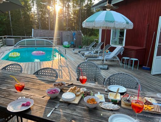 Lantlig torpidyll med saltvattenpool - Bild 10
