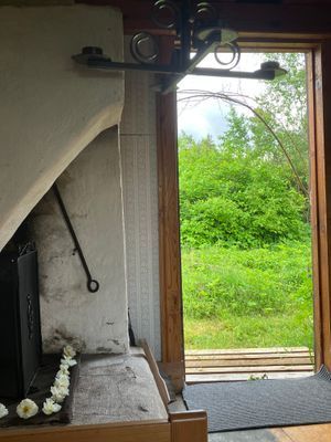 Bild 3 på Rustik Stuga utan el – Enkla Livets Charm