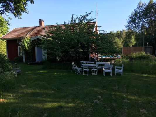 Lantlig torpidyll med saltvattenpool - Bild 7