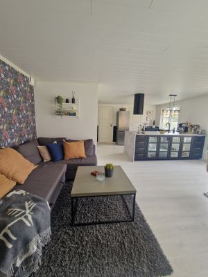 Mysig stuga nära Västersjön - Bild 8