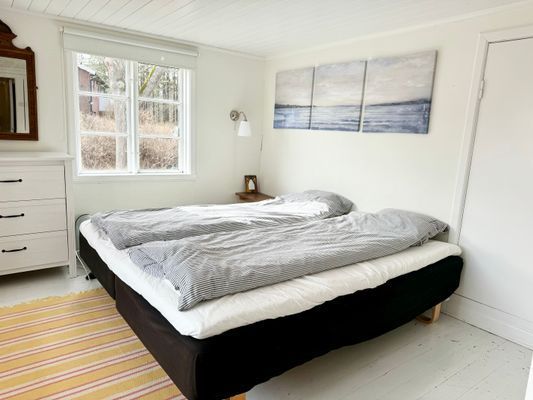 Charmig havsnära fullutrustad stuga - Bild 8