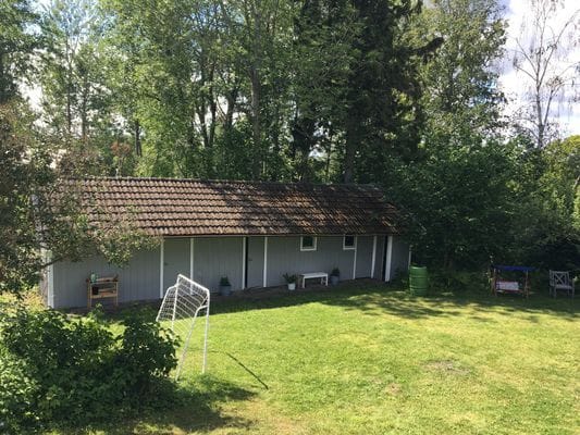 Stort djur- och familjevänligt hus nära bad. - Bild 8