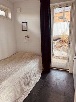 Charmigt skärgårdshus med sjöutsikt, Stora Timrarö - Bild 9