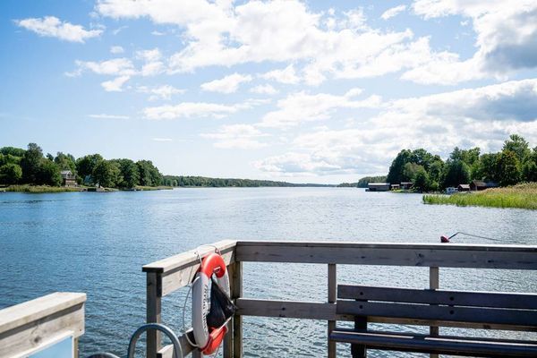 Bild 4 på Vackert hus vid idylliska Väddö kanal