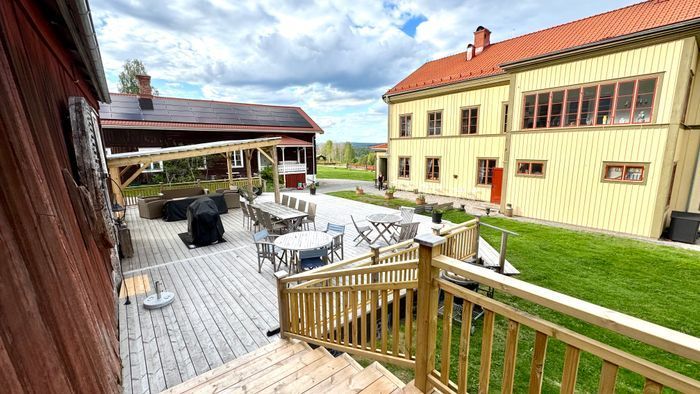 Helt träslott med 24 bäddar i Järvsö - Bild 1