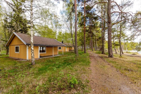 Mysig stuga vid stranden - Bild 25