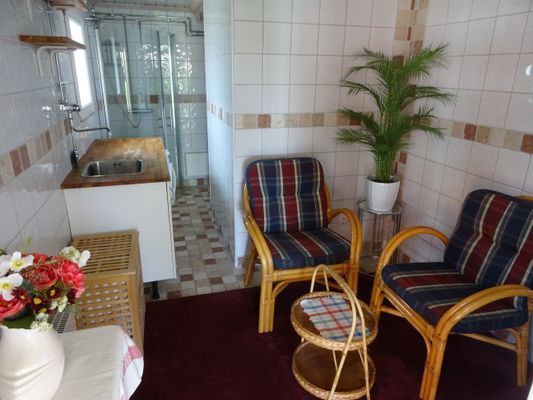 Mysig timmerstuga vid Siljans strand - Bild 7