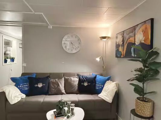 Bild 4 på Charmigt gårdshus i centrala Laholm  | SE02118