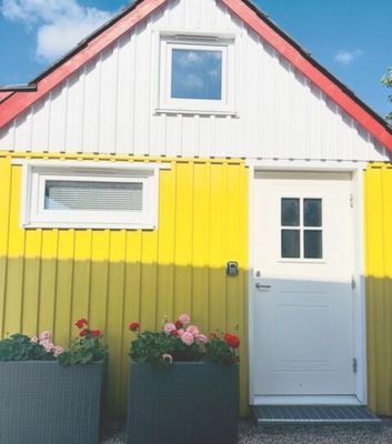 Hyr denna stuga i Halland på 60 m². 6 sängplatser. Från 8 955 kr per vecka. Se bilder och tillgänglighet här.