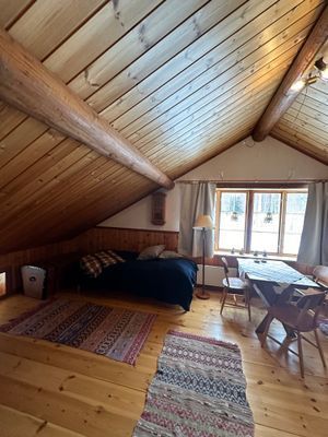 SOvrum på övre plan, med enkelsäng och dubbelsäng (ej i bild)