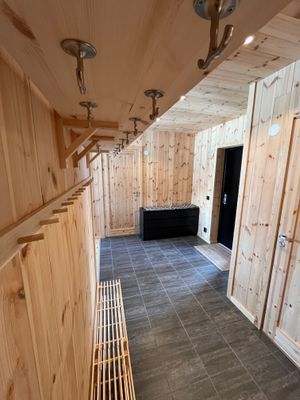 Nybyggd fjällstuga precis vid längdspår. - Bild 33