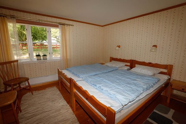 Stuga i Brokind mitt i eklandskapet - Bild 9